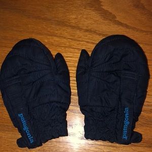 Patagonia infant baby mittens navy 6 - 12 mos